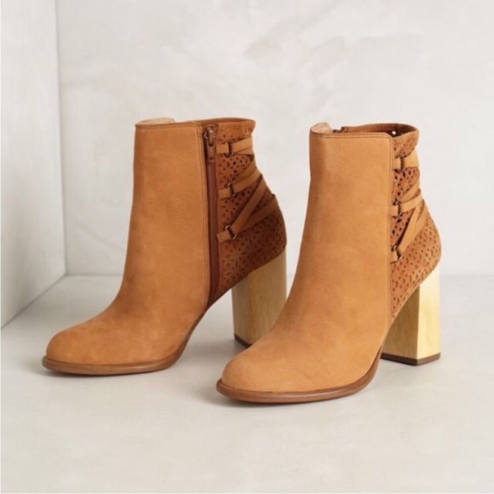 Anthropologie | Miss Albright Cottage Laser Cut Lace Ankle Booties Boots Brown 9